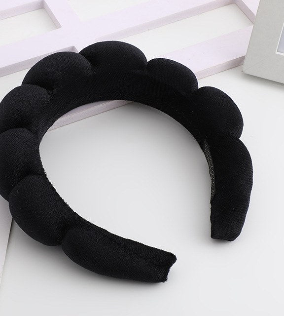 Cerchietto per capelli imbottito nero con superficie a bolle
