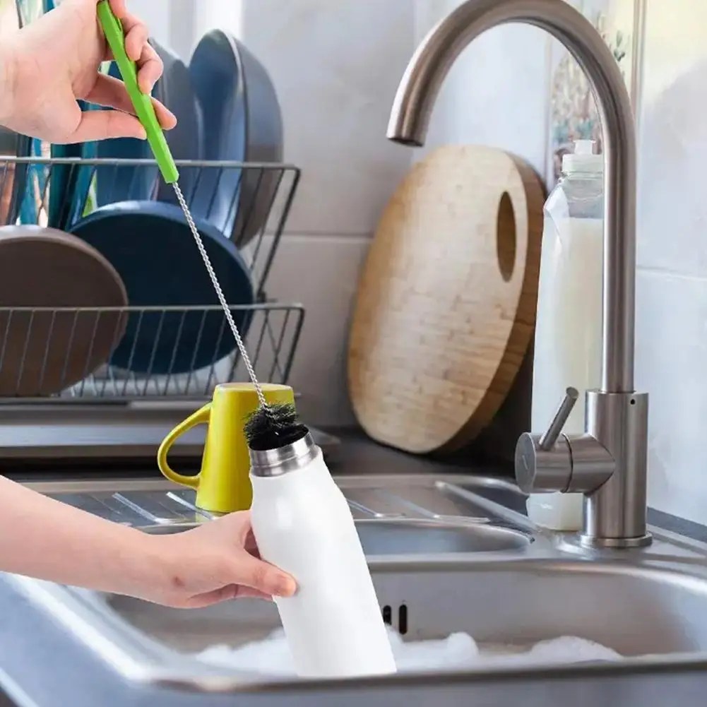 Scovolino per bottiglie lungo circa 40 cm con manico verde