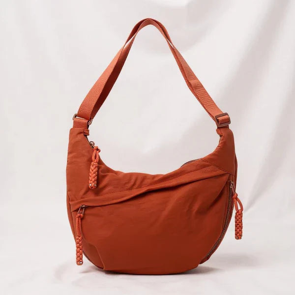 LUNA Shoulder Bag – Stylish & Anti-Theft Half-Moon Bag
