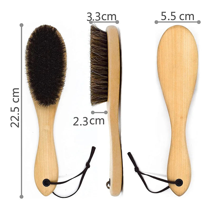 Misure della spazzola: lunga 22,5 cm, larga 5,5 cm, setole di circa 2,3 cm