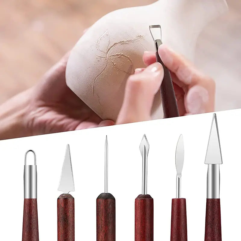 Un motivo inciso in un vaso d'argilla; sotto le altre punte degli strumenti