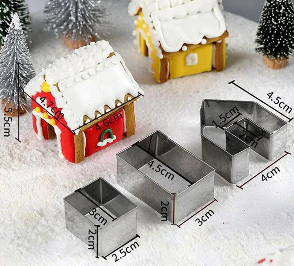 Misure delle formine: facciata 4,5 × 4 cm, tetto 4,5 × 3 cm, parete laterale 3 × 2,5 cm, altezza 2 cm, casetta finita circa 5,5 cm