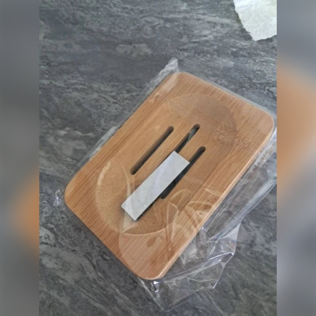 Foto di un acquirente: portasapone in bambù ancora nella sua busta di plastica