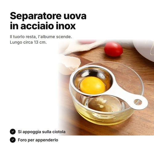 Separatore uova in acciaio inox con il tuorlo nella coppa sopra una ciotola – lungo circa 13 cm