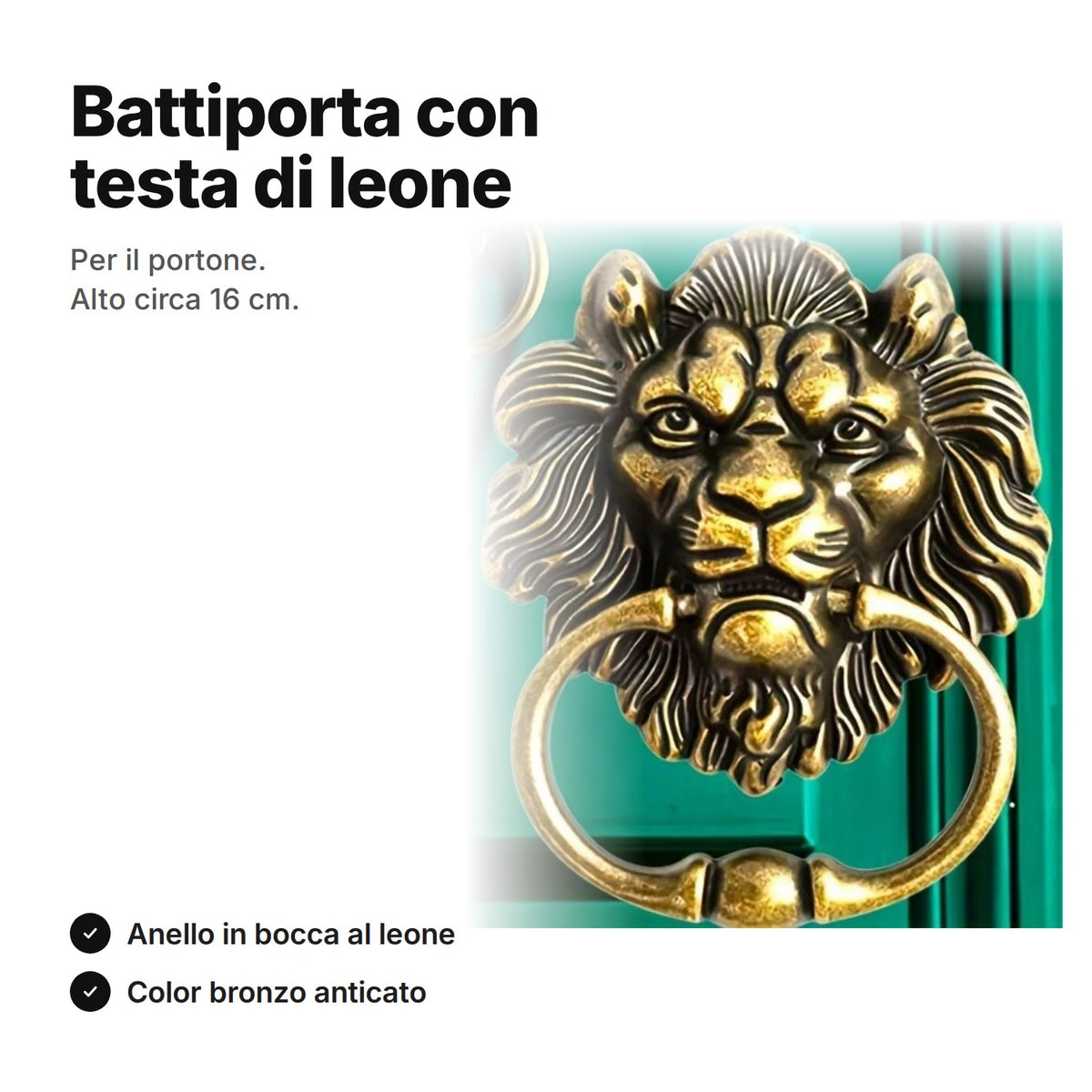 Battiporta con testa di leone color bronzo anticato su una porta verde, alto circa 16 cm